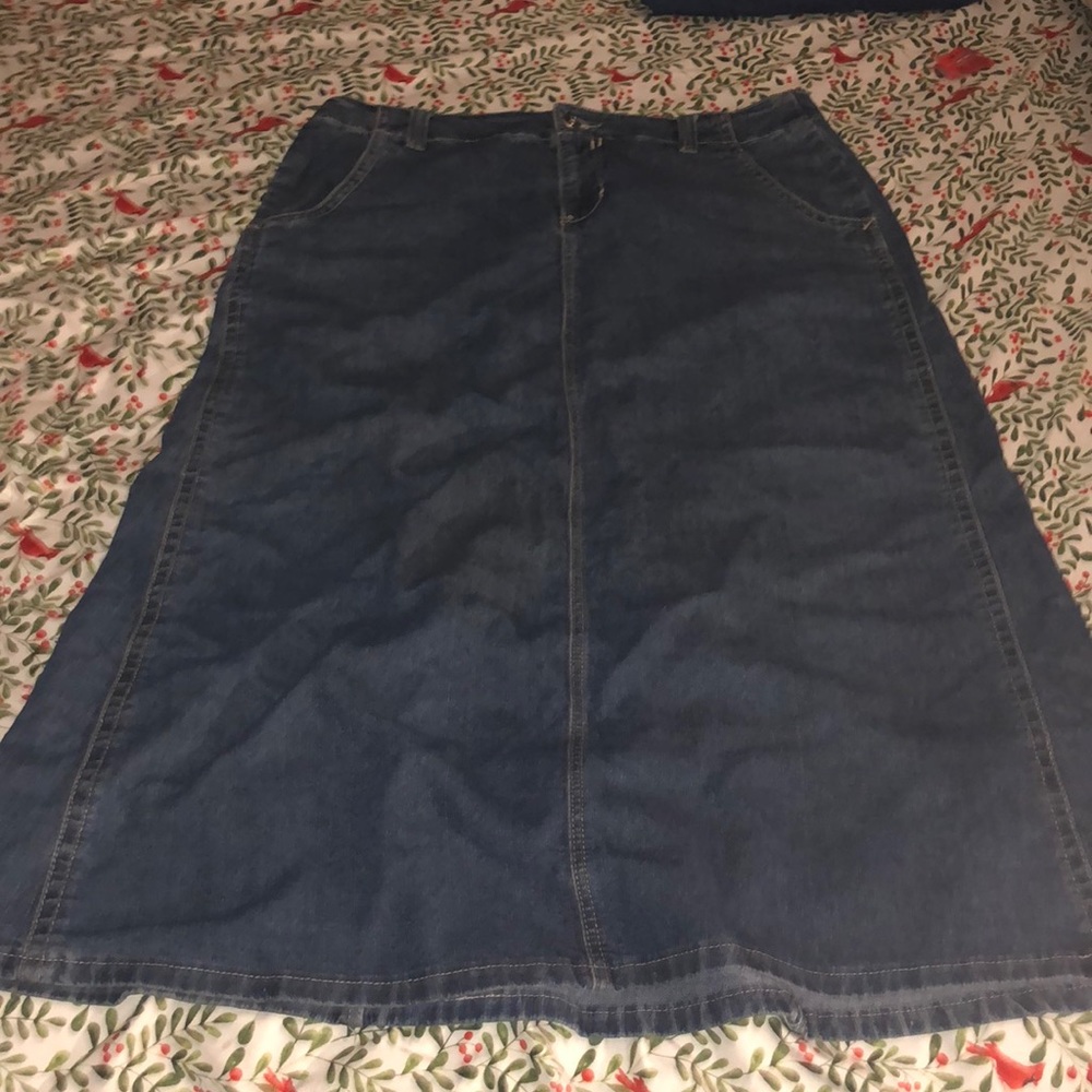 Denim skirt